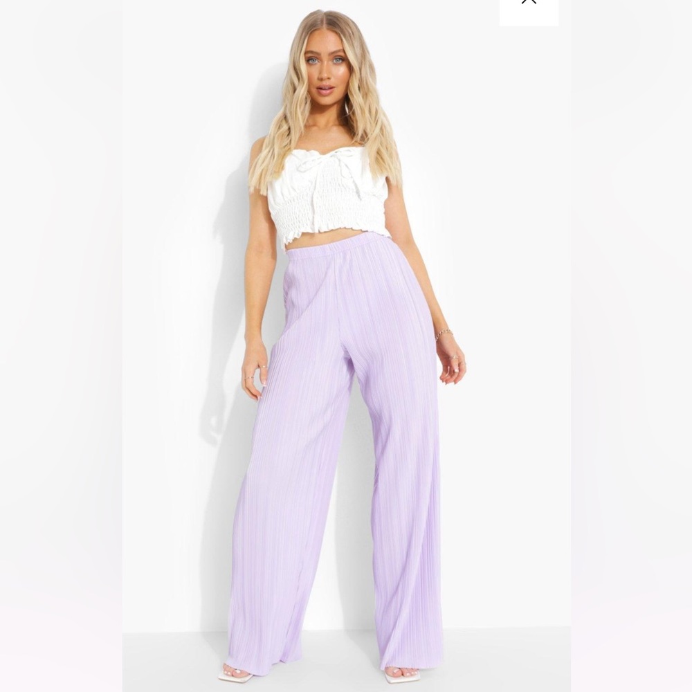 NWT Boohoo Lilac PLISSE WIDE LEG PANTS